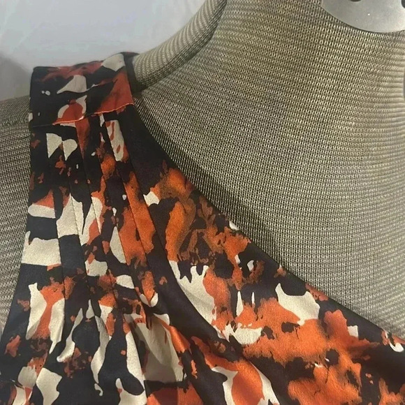 Banana Republic Satiny Dress,  One shoulder, Size 4 - Picture 3 of 6